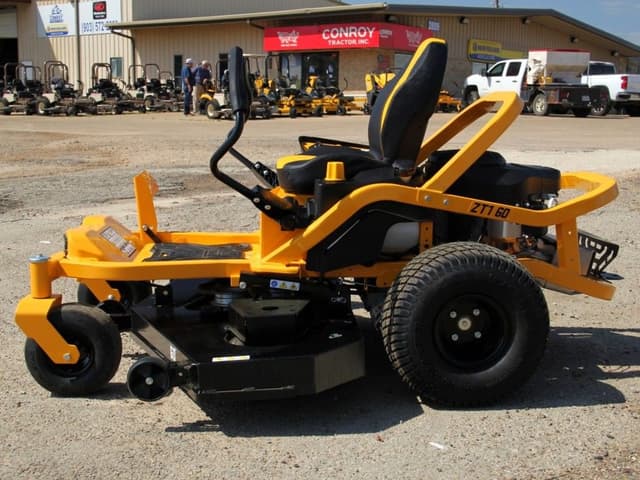 Image of Cub Cadet Ultima ZT1 equipment image 3