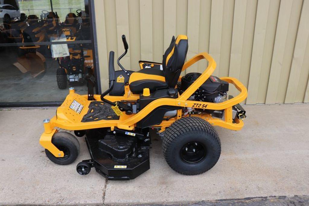 Image of Cub Cadet Ultima ZT2 Image 0