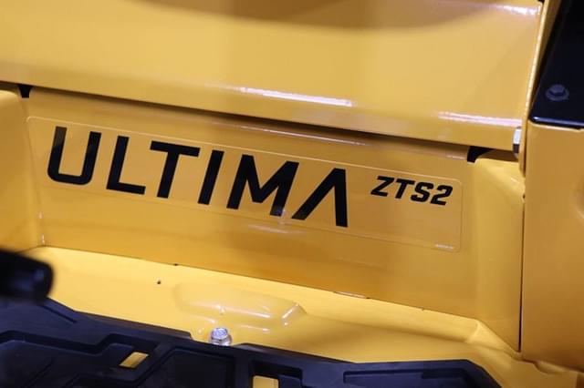 Image of Cub Cadet Ultima ZTS1 equipment image 3
