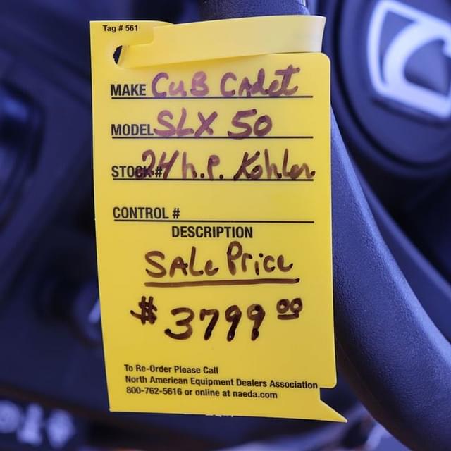 Image of Cub Cadet XT2 SLX50 equipment image 3