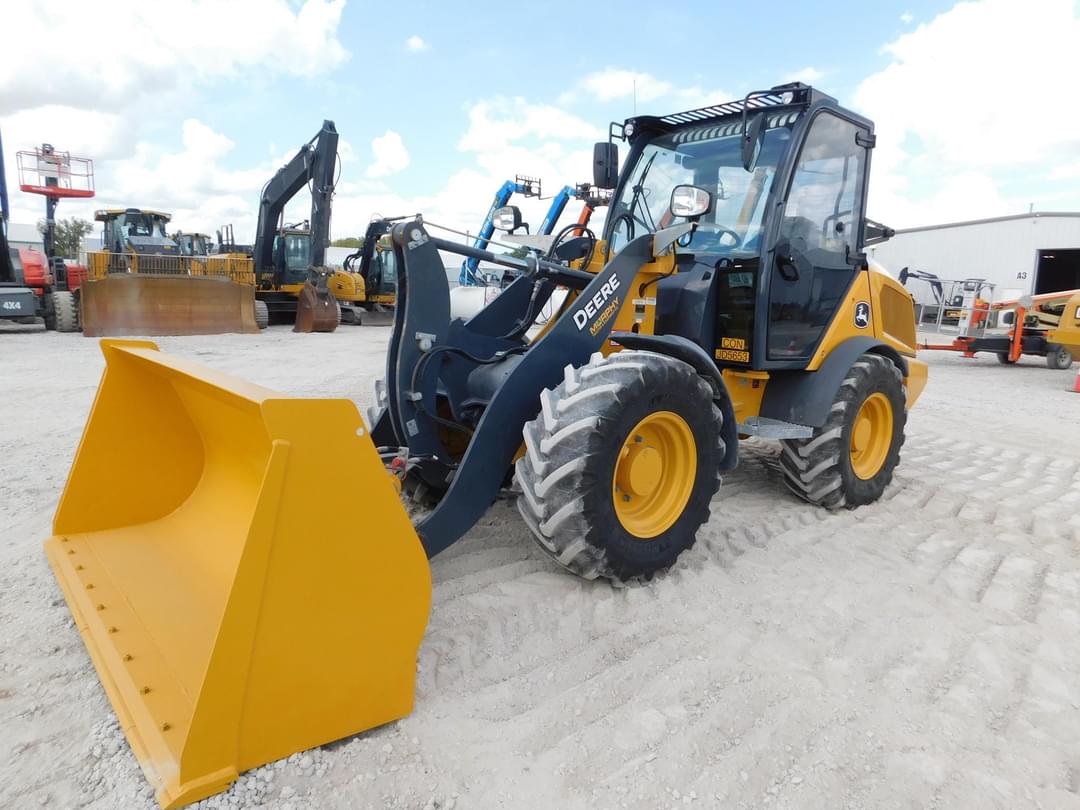 Image of John Deere 204G Primary image