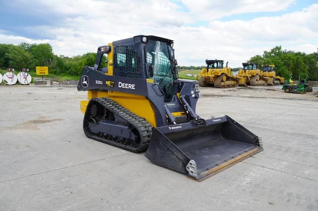 Image of John Deere 325G equipment image 3