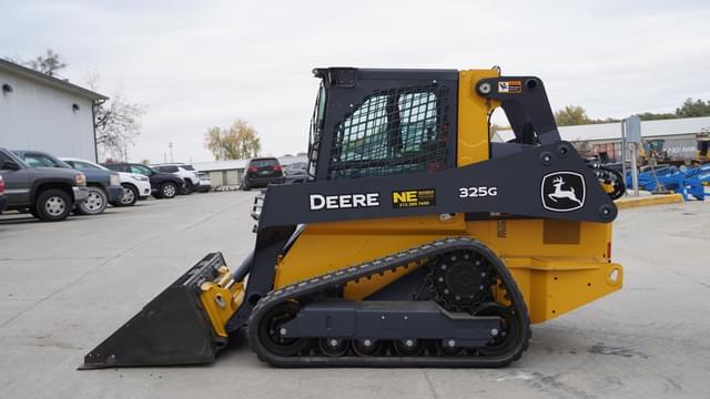 Image of John Deere 325G equipment image 2