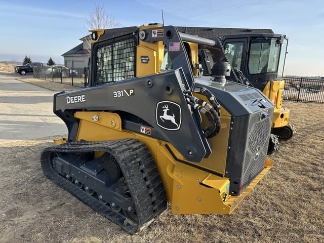 Image of John Deere 331P equipment image 4