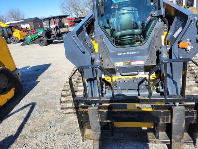 Image of John Deere 331P equipment image 2