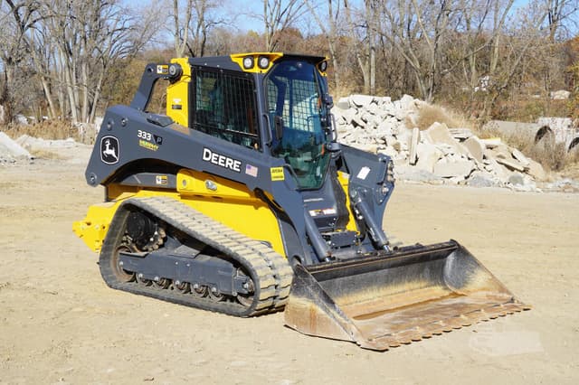 Image of John Deere 333P equipment image 4