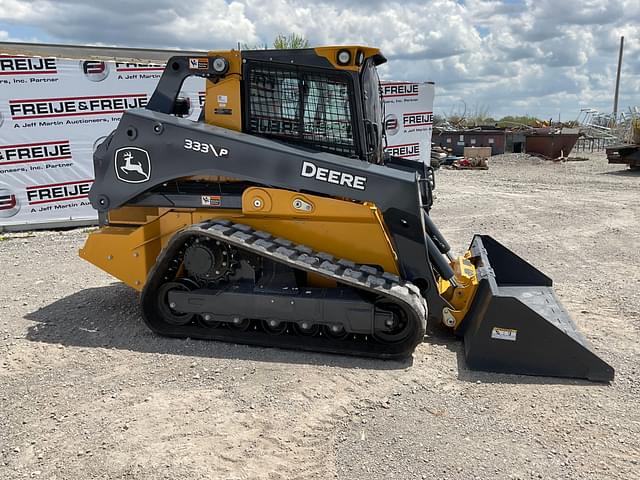 Image of John Deere 333P equipment image 3