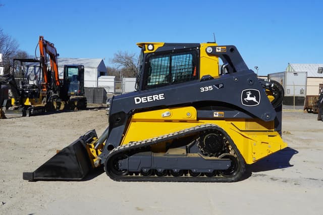 Image of John Deere 335P equipment image 2
