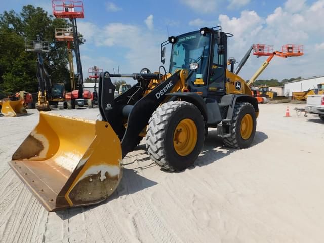 Image of John Deere 344P equipment image 1