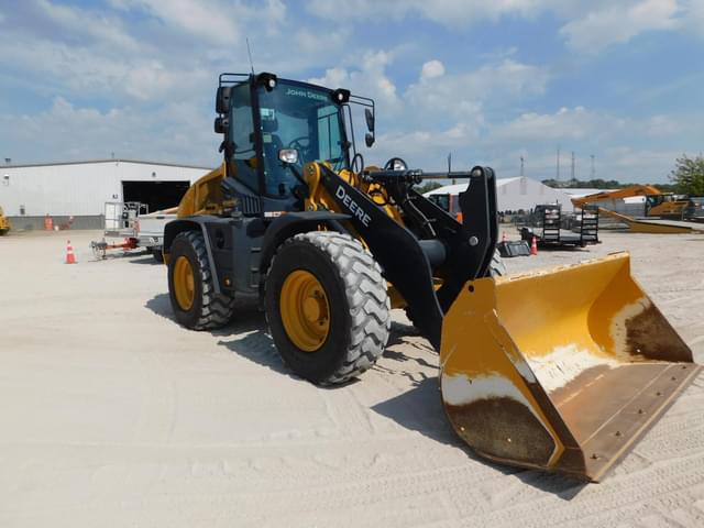 Image of John Deere 344P equipment image 3