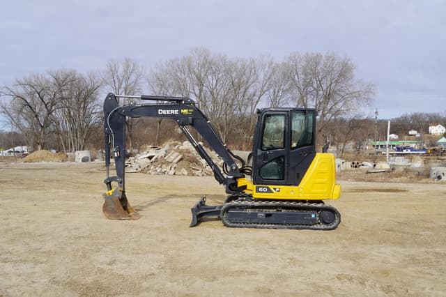 Image of John Deere 60P equipment image 1