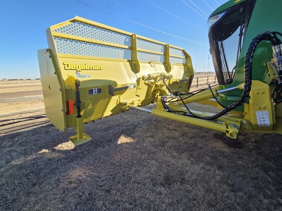 Image of Degelman 7900 equipment image 4