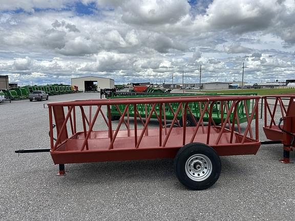 Image of DH Farm Equipment Feeder Wagon equipment image 1