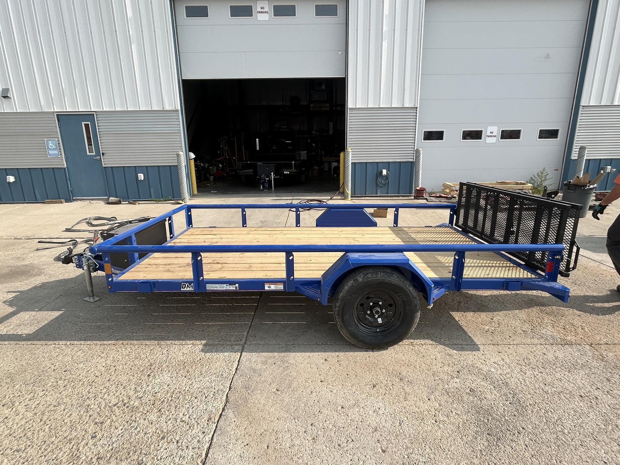 2025 Diamond C 12x77 Equipment Image0