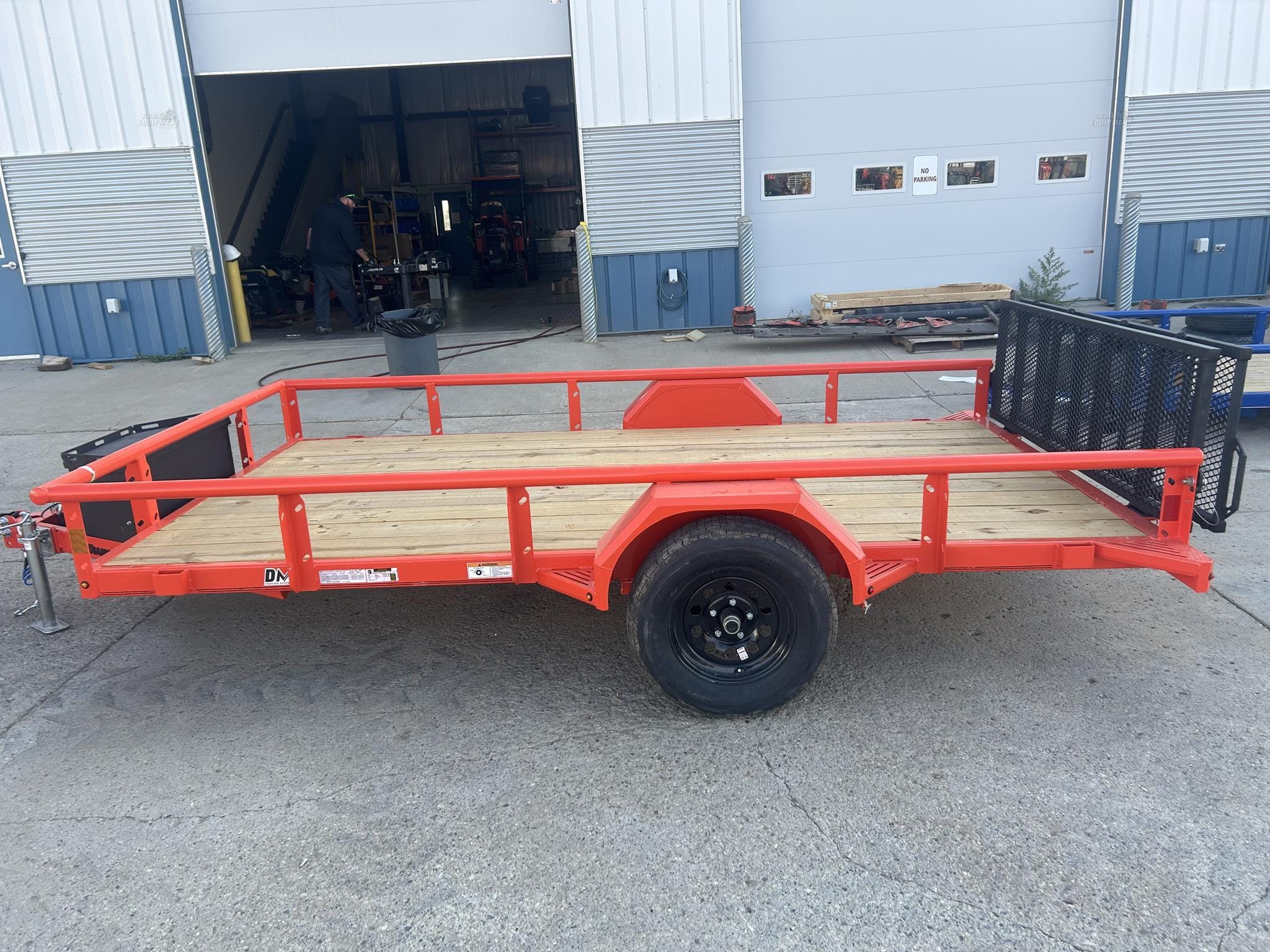 2025 Diamond C PSA Equipment Image0