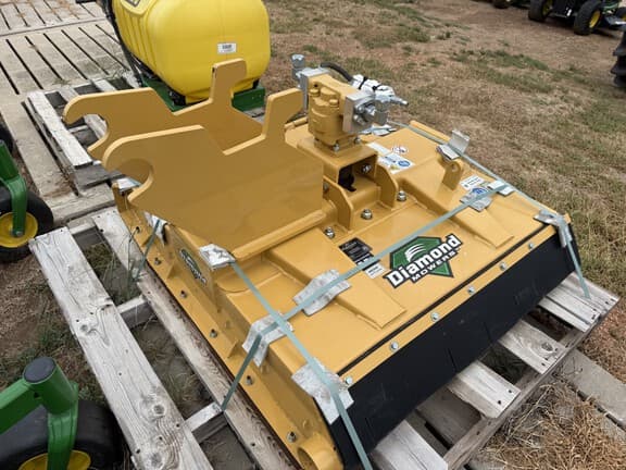 Image of Diamond Mowers DER040 equipment image 4
