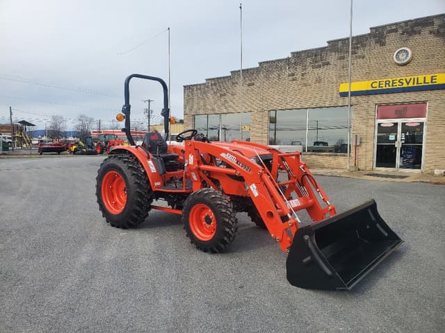 Image of Kioti DK4720SE HST equipment image 4