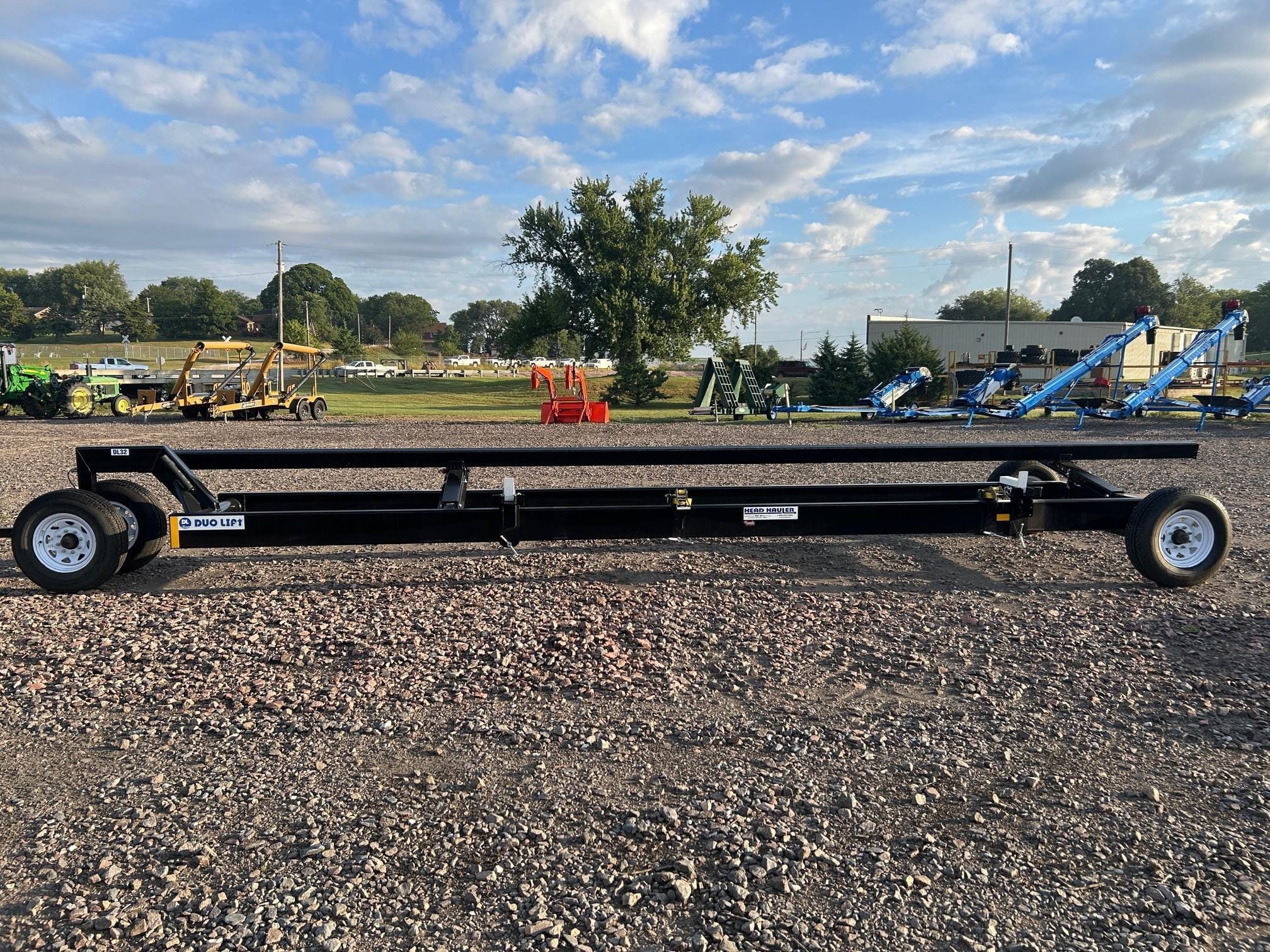 2025 Duo Lift DL32 Equipment Image0