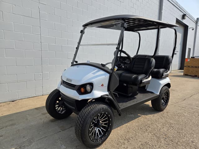 Image of EZ-GO Liberty Elite equipment image 1