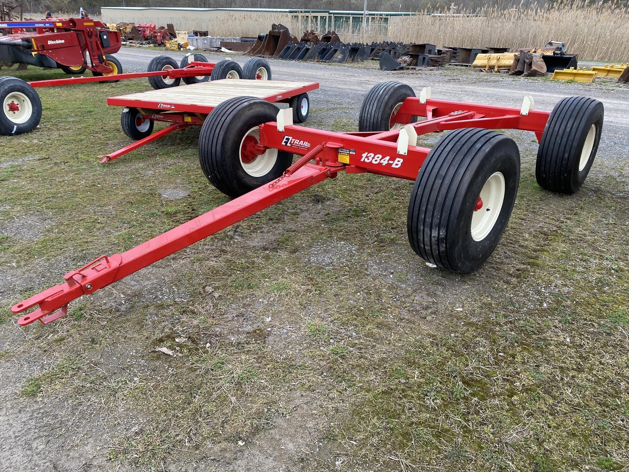 2025 E-Z Trail 1384B Equipment Image0