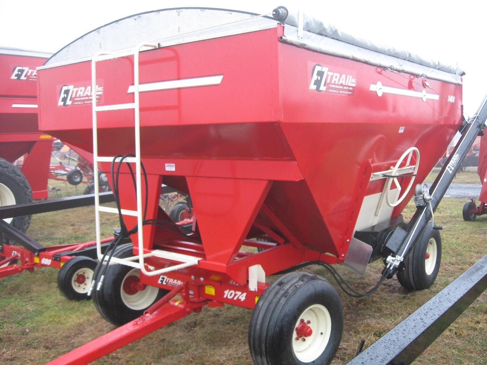 2025 E-Z Trail 3400 Equipment Image0