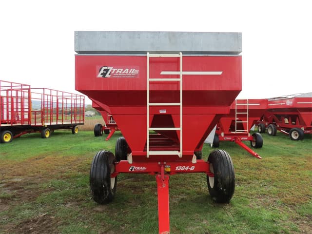 Image of E-Z Trail 400 equipment image 1