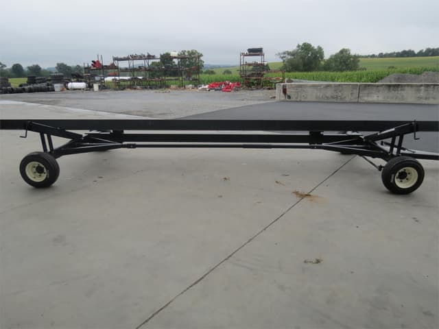 Image of E-Z Trail 680 equipment image 3