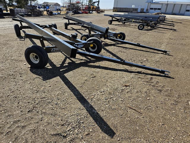 Image of E-Z Trail 680 equipment image 1