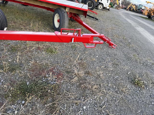 Image of E-Z Trail 872W equipment image 3