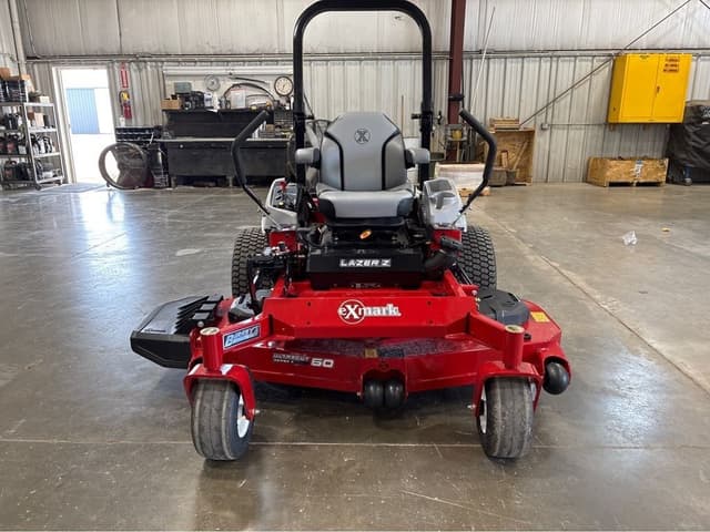 Image of Exmark Lazer Z equipment image 1