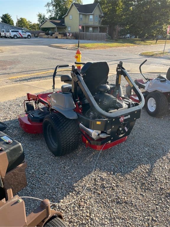 Image of Exmark Lazer Z equipment image 2