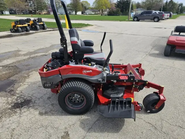 Image of Exmark LRX921GKA606Q1 equipment image 3