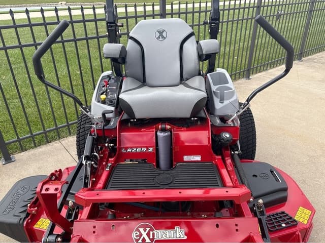 Image of Exmark LZX801CKA606C1 equipment image 1
