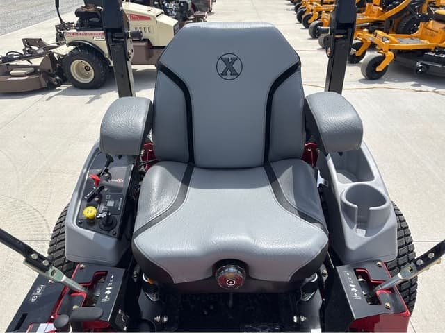 Image of Exmark LZX801GKA606Q1 equipment image 3