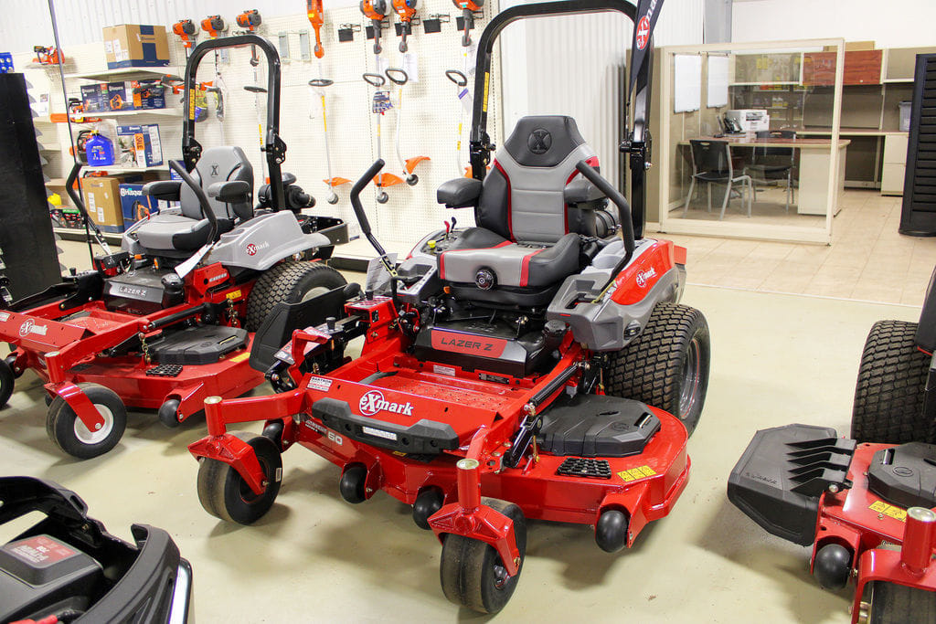 2025 Exmark Lazer Z Equipment Image0
