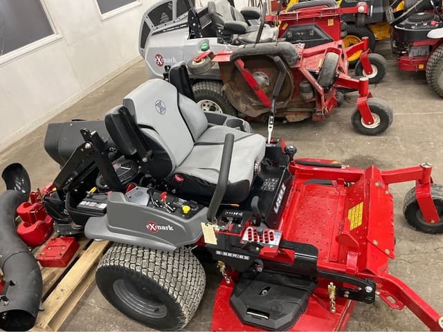 Image of Exmark Lazer Z equipment image 2