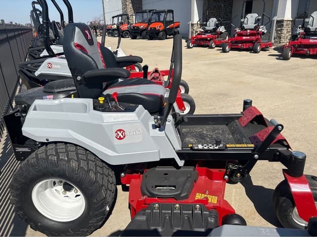 Image of Exmark Quest equipment image 2