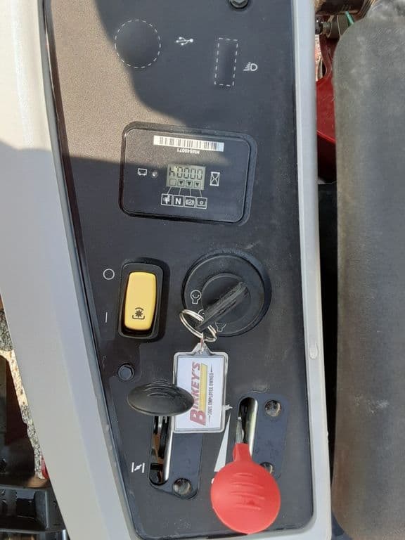 Image of Exmark Radius equipment image 4