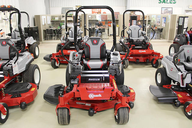 Image of Exmark Radius equipment image 1