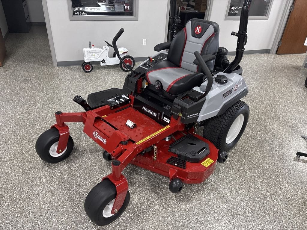 2025 Exmark Radius Equipment Image0
