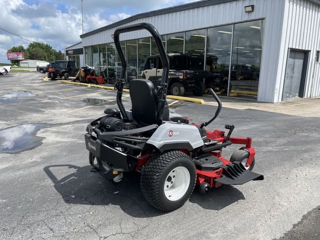 Image of Exmark Radius equipment image 4