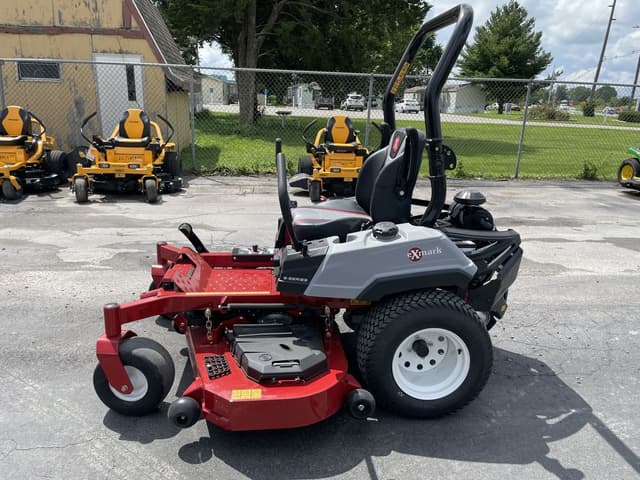 Image of Exmark Radius equipment image 1