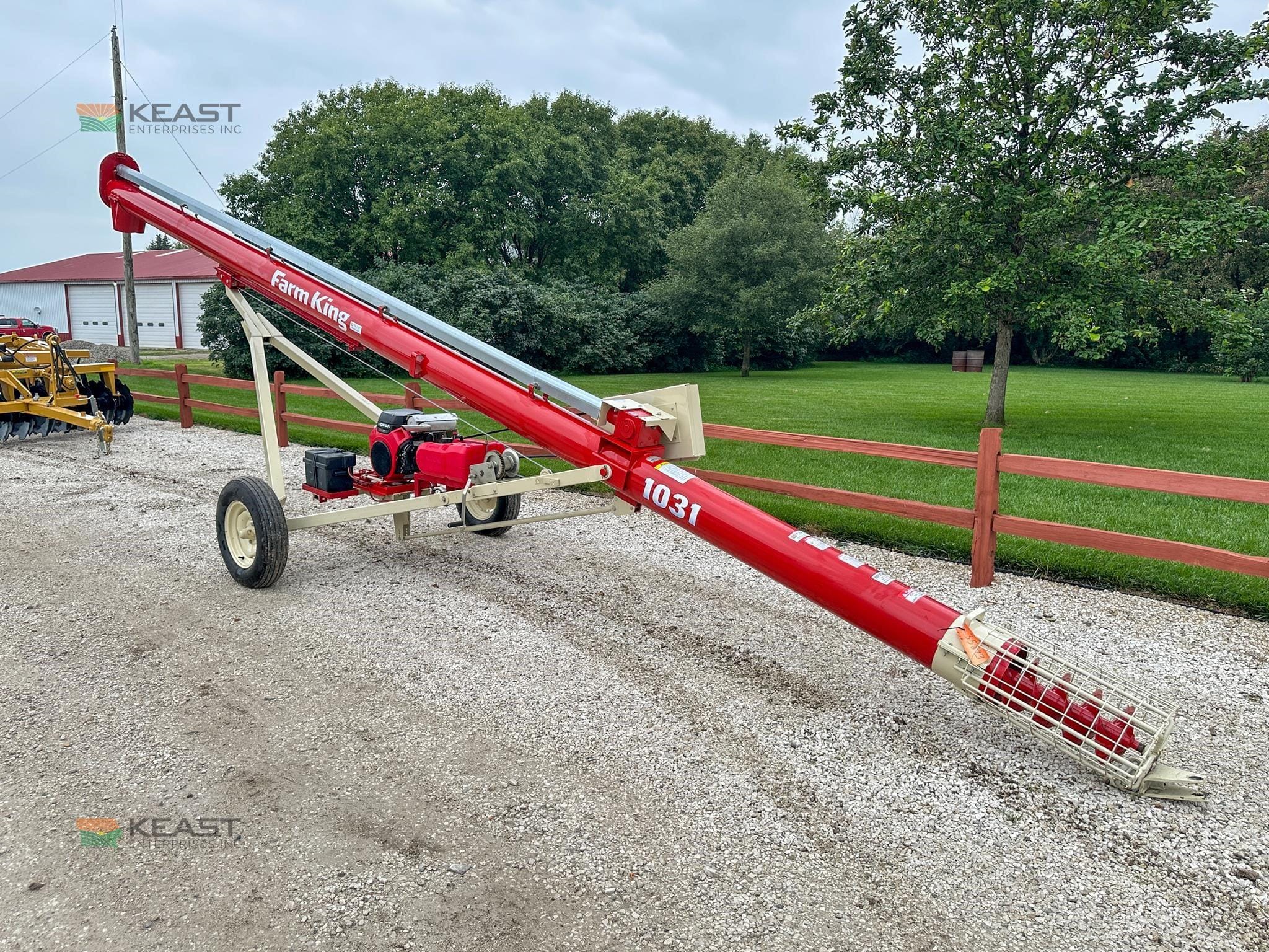 2025 Farm King 1031 Equipment Image0
