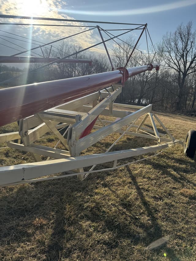 Image of Farm King 1070 equipment image 3