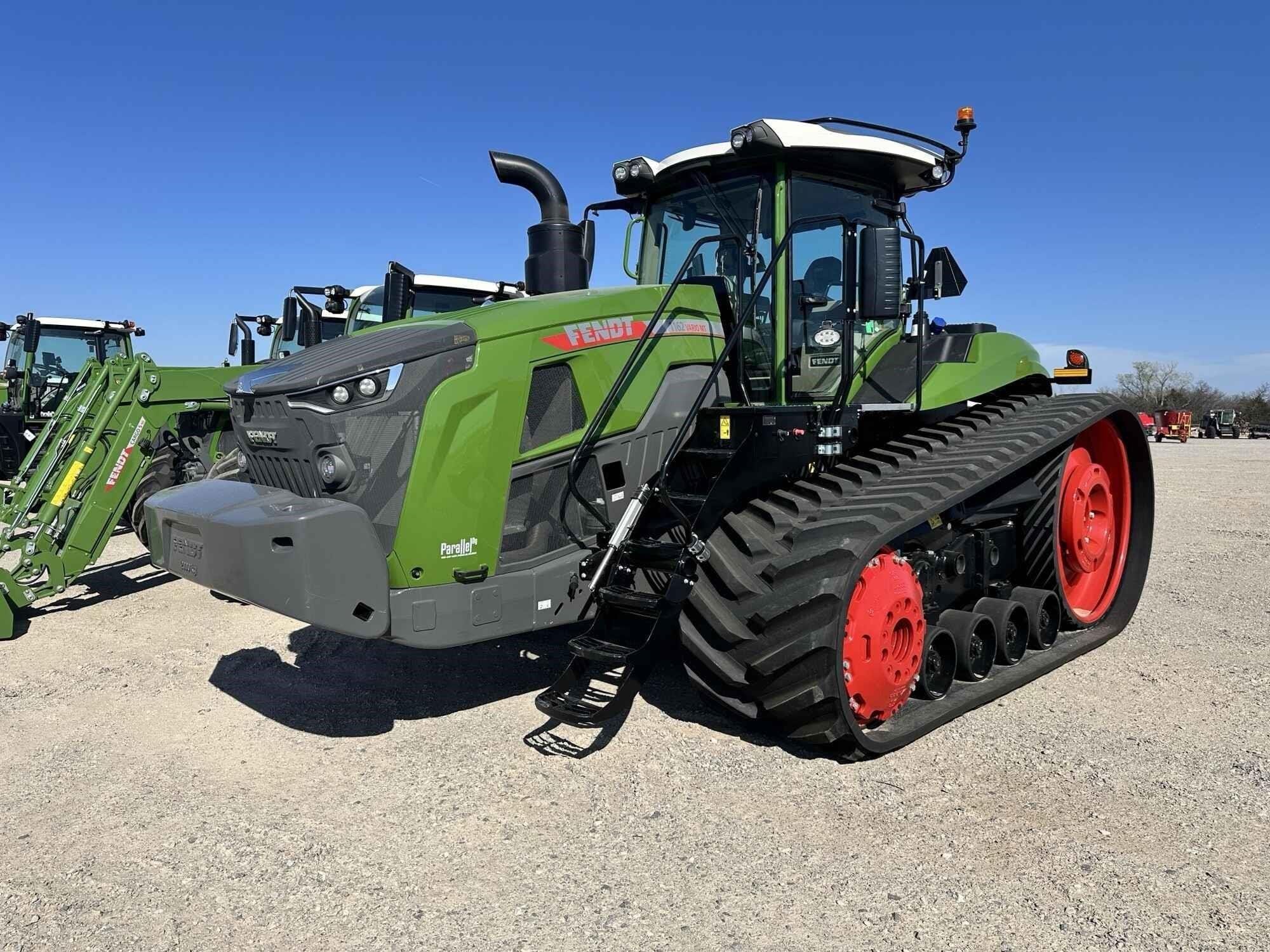 2025 Fendt 1162 Vario MT Equipment Image0