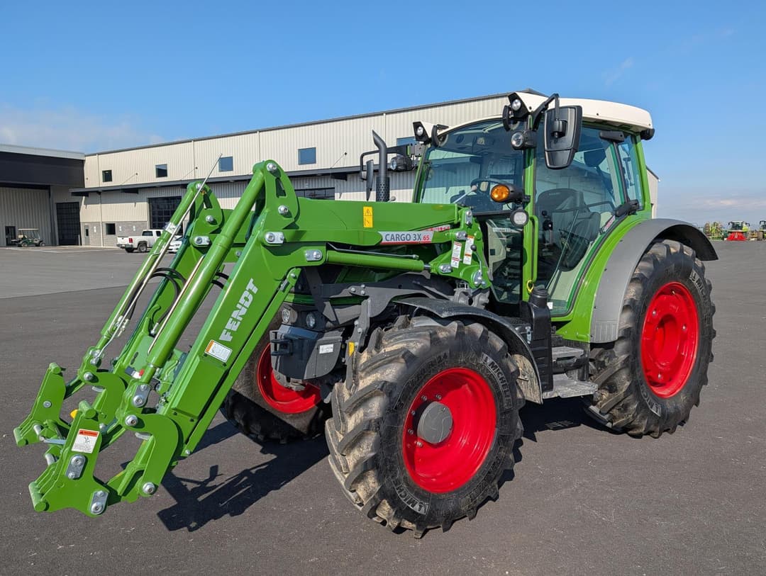 Image of Fendt 211 Vario Primary image