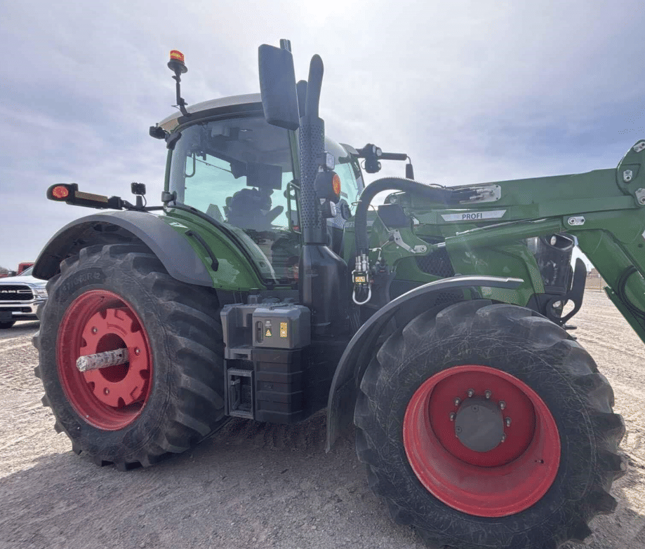 Image of Fendt 724 Vario Image 1