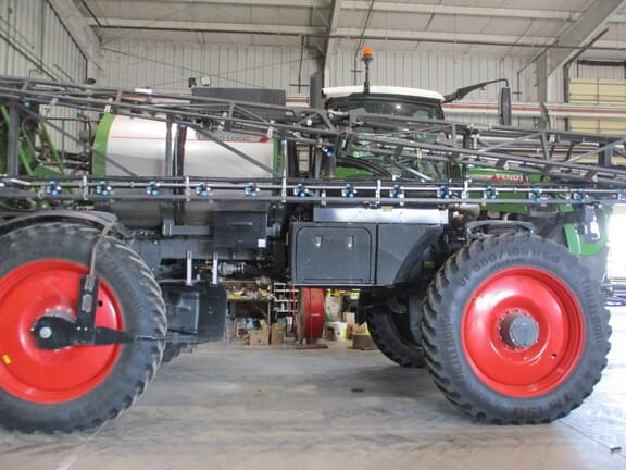 Image of Fendt RoGator 934 equipment image 4