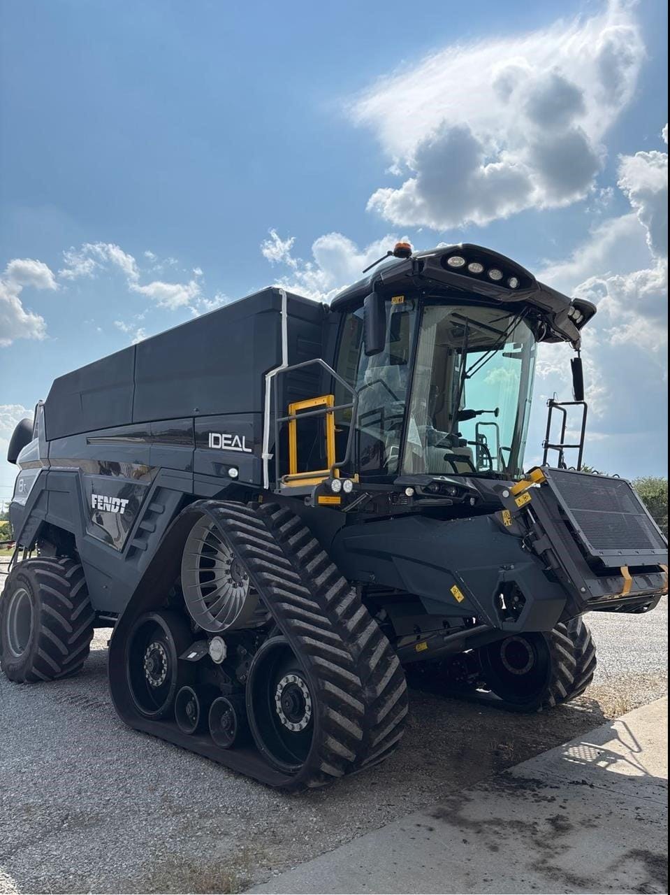 2025 Fendt IDEAL 8T Equipment Image0