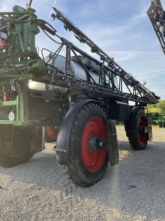 Image of Fendt RoGator 934 equipment image 3